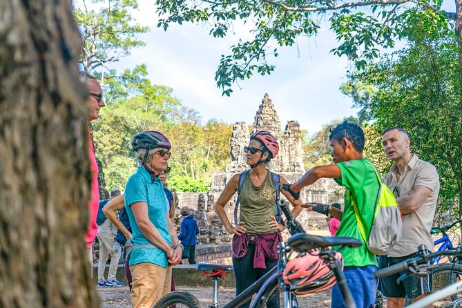 Cycle the Angkor Backroads with lunch / E-Bike or Tuk Tuk - Why cycling changes your Angkor day