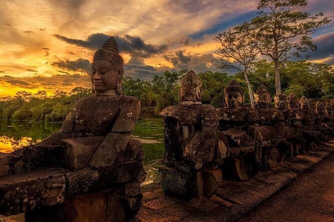 Day trip Phnom Penh to Siem Reap & Return back - Angkor Wat: two hours with Cambodia’s great symbol