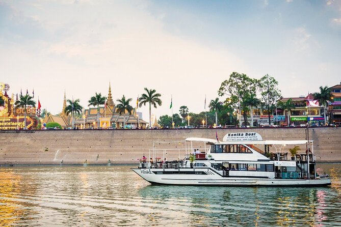 Dinner 4-course Mekong River cruise with Kanika Boat - Key points to know before boarding