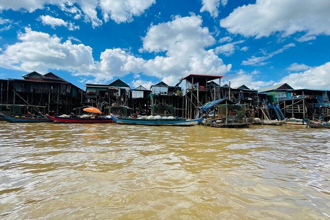 Experience Tranquility: Kampong Phluk Floating Villages Tours - The Buddhist temple visit