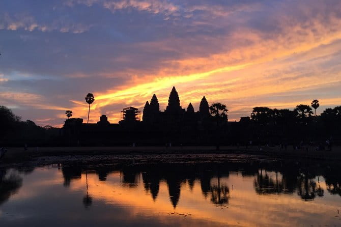 Explore Angkor Sunrise Spectacle a Full Day Temples Tour - Bayon and the famous stone faces