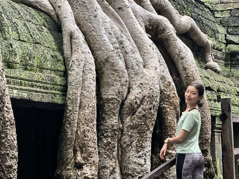 Explore Angkor Wat by Bike and Sunset - 12:30 pm: A needed Cambodian lunch break