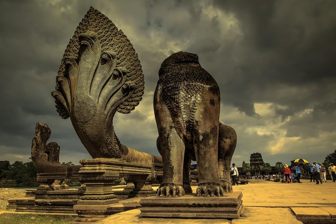 Explore Angkor Wat Temple , Bayon Temple and Jungle Temple Ta-Prohm - Comfort, walking, and the private format
