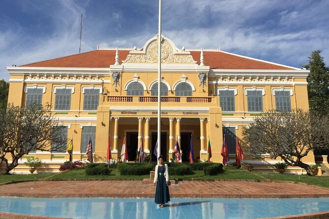 Exploring Battambang History (Walking Tour) - The Chinese temple and four faith traditions