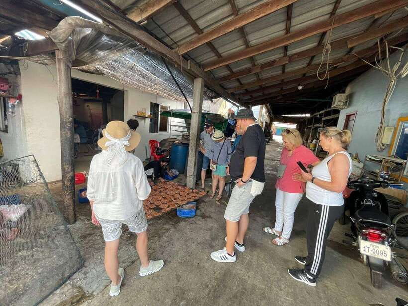 Exploring Sihanoukville: Shore Excursions from Cruise Ports - Phsar Leu Market for food, crafts, and ordinary city life
