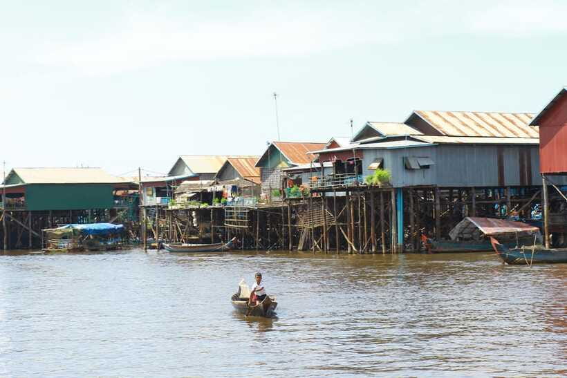 Exploring the Enchanting Kampong Phluk Floating Village - What the guide adds to the visit