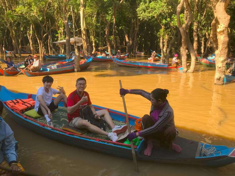 Exploring the Enchanting Kampong Phluk Floating Village - Timing, weather, and what to pack