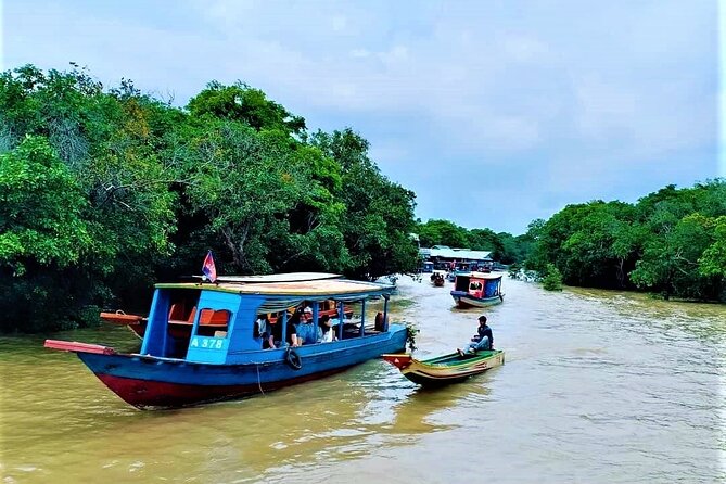 Floating Village-Mangrove Forest Private Tonle Sap Lake Boat Tour - The Tonle Sap boat ride and mangrove paddle