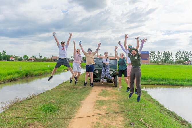 Floating Village Sunset Boat & Jeep Tour - Inclusive Drinks - A family home surrounded by rice paddies