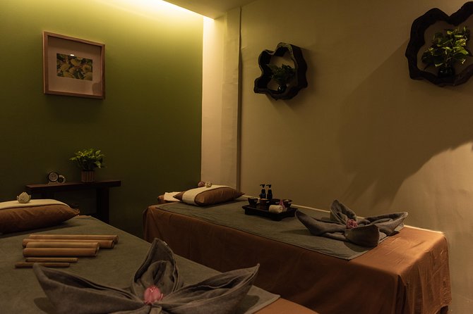 Four Hand Bliss (65 Mins) + Free Pick up or Drop Back - Arriving at Karona Spa in Siem Reap