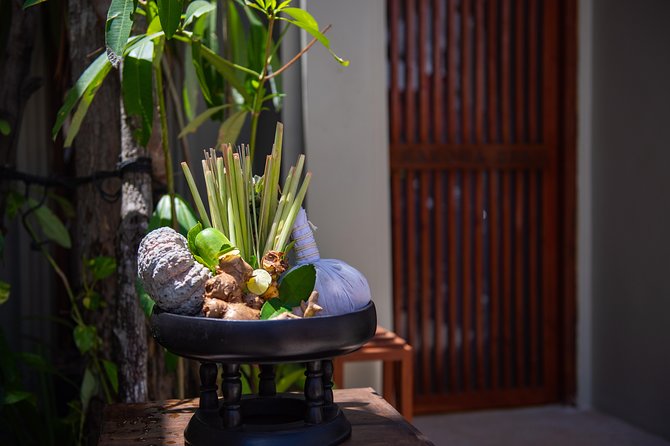 Four Hand Bliss (65 Mins) + Free Pick up or Drop Back - Who Will Enjoy This Massage Most