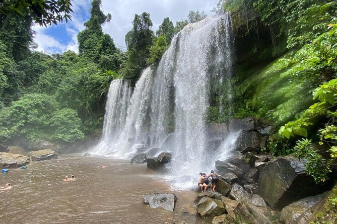 FREE Siem Reap Market & Local Temple Tour - A small group makes the short tour work better