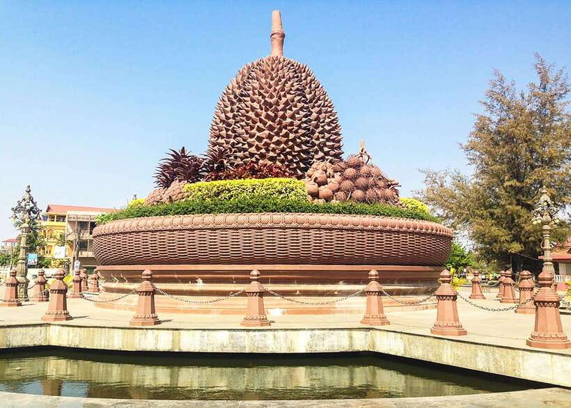 From Phnom Penh: Kampot and Kep Day Trip with English Guide - La Plantation and the taste of Kampot pepper