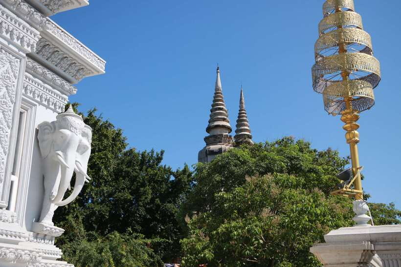 From Phnom Penh: Oudongk Mountain and Koh Chen Island Tour - Key points to know before booking