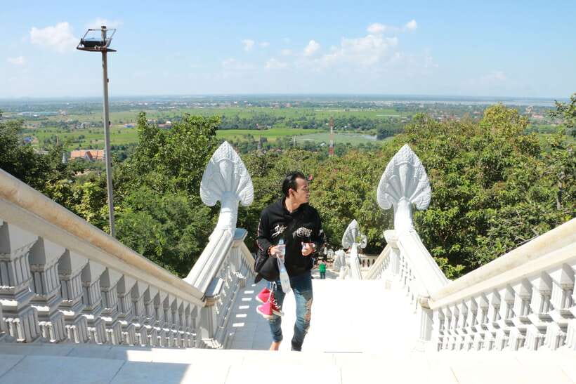 From Phnom Penh: Oudongk Mountain and Koh Chen Island Tour - Should you book it?