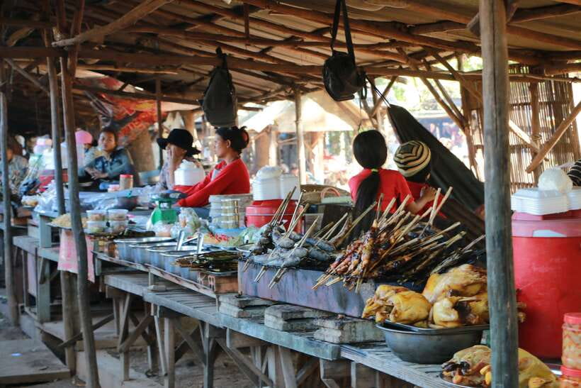 From Phnom Penh: Oudongk Mountain and Koh Chen Island Tour - Who should book this Oudongk and Koh Chen outing?