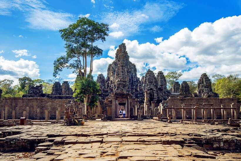 From Siem Reap: Angkor Wat Full-Day Private Tour & Sunrise - Guides who add value to the day