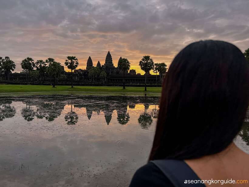 From Siem Reap: Angkor Wat Sunrise and Temples E-Bike Tour - 4:40 am pickup and the long wait for sunrise