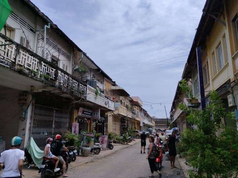 From Siem Reap: Battambang Day Trip Return or to Phnom Penh - Phnom Sampov: monkeys, temples, and wide views