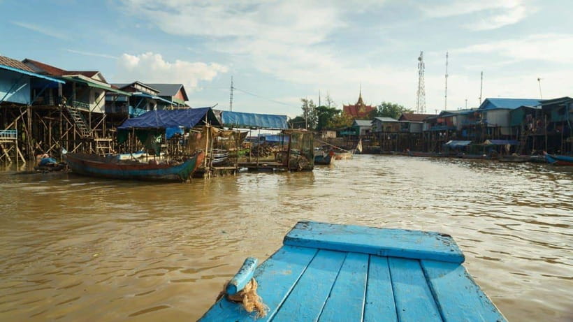 From Siem Reap: Kampong Phluk Floating Village Tour by Boat - Guides who add real value
