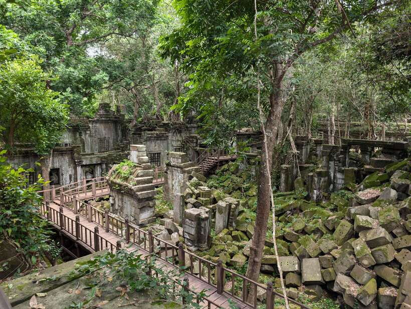 From Siem Reap: Koh Ker and Beng Mealea Private Day Tour - The road out from Siem Reap