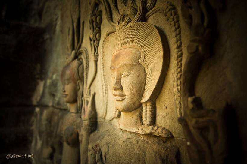 Full-Day Angkor Wat Sunrise and Sunset Private Tour - Phnom Bakheng sunset and the final climb