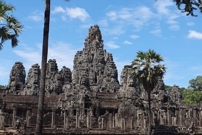 Full Day Angkor Wat Temples Tour with Pickup - What La and Jack Add To The Day