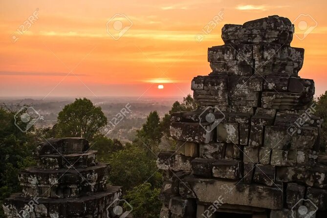 Full-Day 'Big Tour' with Sunset at Phnom Bakheng - Ta Som is the route’s most atmospheric stop