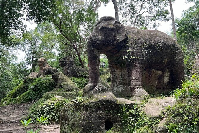 Full-Day Guided Bicycle Tour in Angkor Wat Temple - Angkor Wat in the afternoon