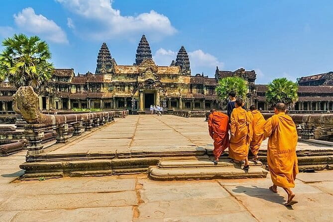 Full-Day Guided Bicycle Tour in Angkor Wat Temple - Starting through the Angkor checkpoint