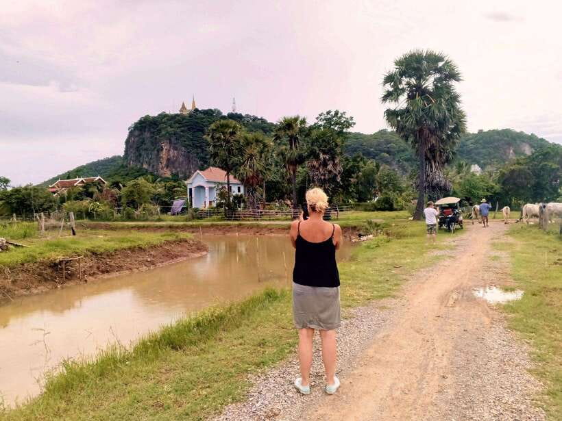 Full-day: Handicraft, Bamboo train, Killing cave, Bat Cave - Rice paper, sticky rice, and the first taste of local life