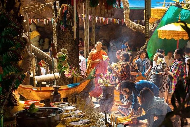 Full-Day Kulen Waterfall & 1000 Lingas Join-in Tour - Preah Ang Thom and the mountain’s reclining Buddha