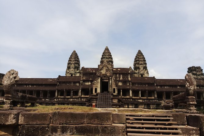 Full-Day Private Custom Tour in Siem Reap - Driver only or private guide?