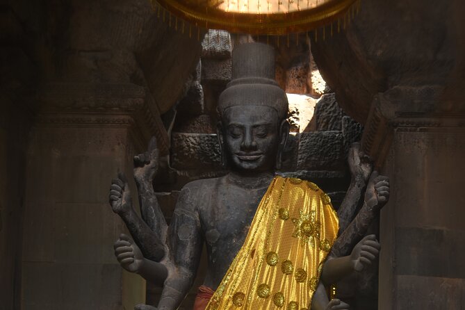 Full-Day Private Tour of Angkor Wat with Pick Up - The guide can shape the whole experience