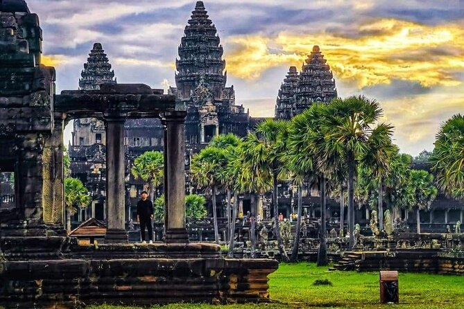 Full-Day Temples of Angkor Small Group Tour - The guide and driver shape the day