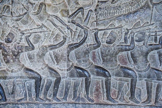 Full-Day Temples of Angkor Small Group Tour - Angkor Wat: galleries, carvings, and steep steps