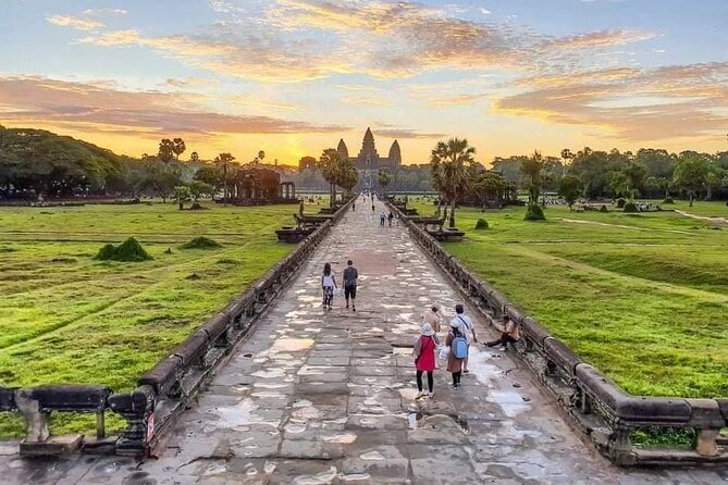 Full Day Tour Angkor Wat Sunrise and Siem Reap Temples - Key points before you book