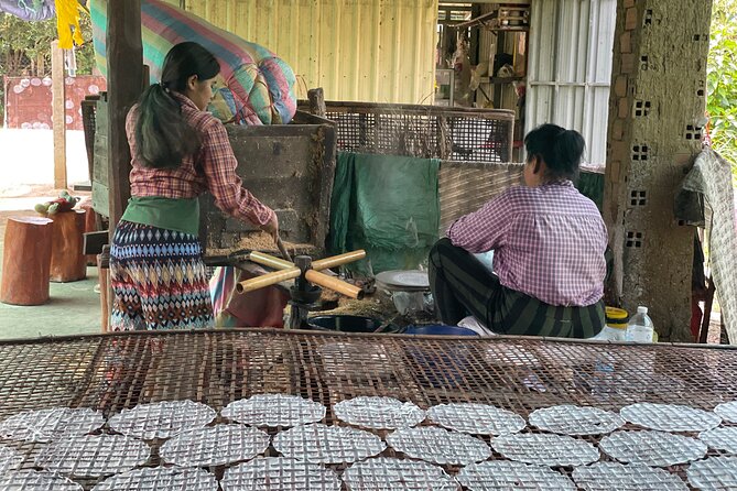 Full day tour by bicycle & tuk tuk,bamboo train,bat cave,villages - What the $25 price really covers