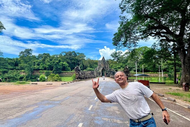 Full Day Tour Phnom Penh to Siem Reap Taxi, Angkor Visit & Return - The real cost is time, not only money