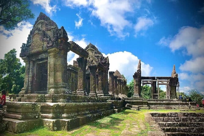 Full Day Tour Photography in Siem Reap - Ta Prohm and the meeting of stone and trees