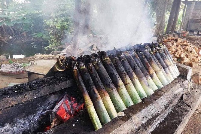 Grand Tour-Ek Phnom. Baset. Bamboo Train. Wat Banan. Phnom Sampov - Wat Banan and its 358 steps