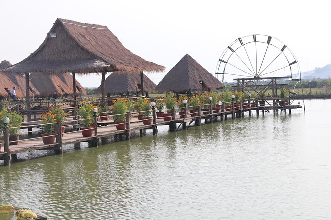Guided Floating Village Boat Tour in Siem Reap - The Queen Tara Riverboat break