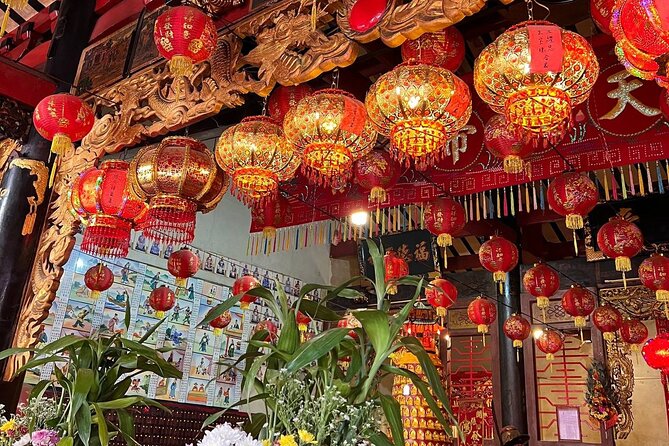 Guided Phnom Penh Heritage Tour - Wat Phnom and the former country club