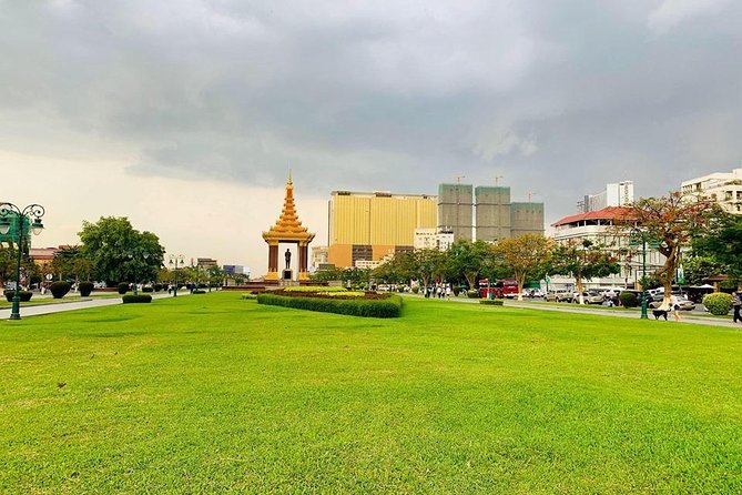 Half-Day Phnom Penh City Tours - The cultural route: palaces, pagodas, and Phnom Penh’s old center
