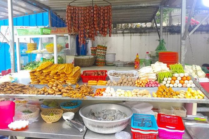 Half Day - Phnom Penh Food Tour - The guide makes or breaks the evening
