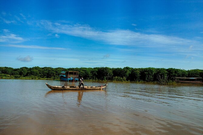 Half-Day Private Sunset Tour In Kampong Phluk From Siem Reap - The sampan cruise toward Tonle Sap