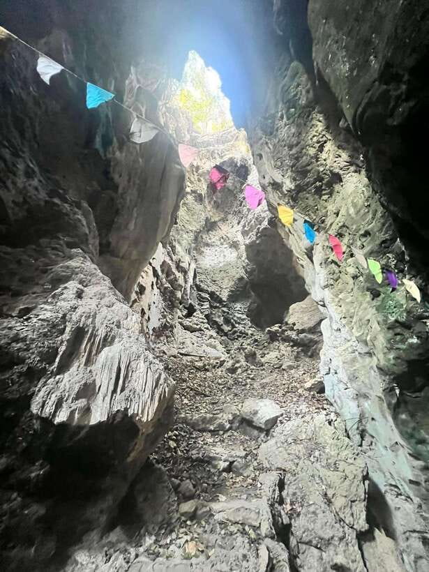 Half-day swing bridge, bamboo train, batcave & Killing cave - Phnom Sampov and the road up the mountain