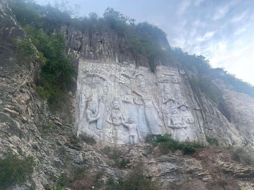 Half-day swing bridge, bamboo train, batcave & Killing cave - The summit, monkeys, and evening views