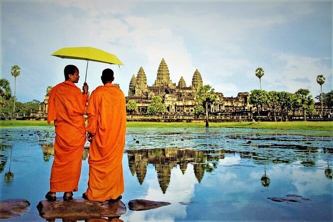 Highlight of Angkor Temples 6 Days Cambodia Tour - Day 1: A gentle arrival in Siem Reap