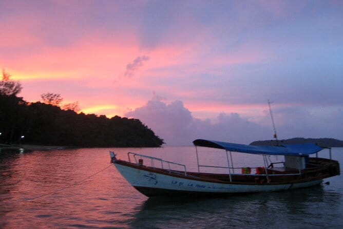 Intercity Transfer (Siem Reap to Sihanoukville) - Choosing the vehicle for an eight-hour ride